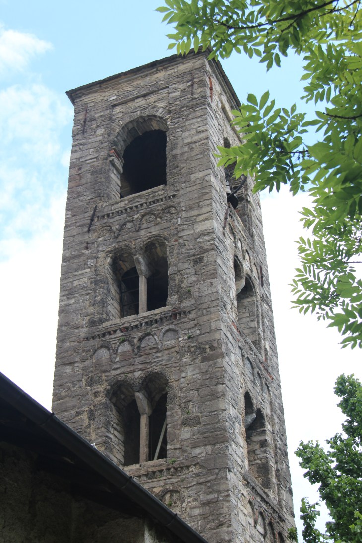 View along the trail from Maltrosio to Laglio