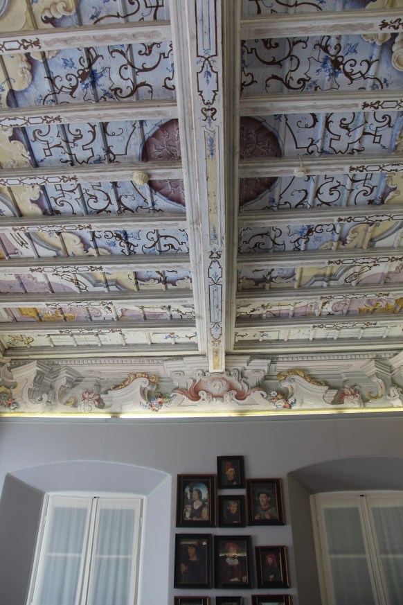 Villa Carlotta Interior Ceiling Detail